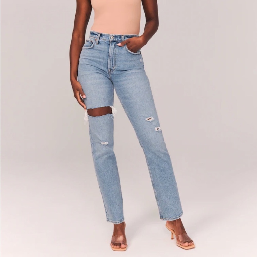 Abercrombie and Fitch Curve Love Ultra High Ride 90s Straight Jean